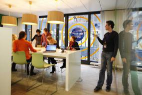 禅意办公室设计装饰图片