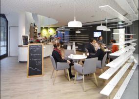 高端禅意办公室装修效果图