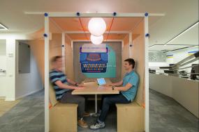 培训机构办公室装修高清效果图