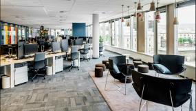 最新传媒办公室装饰实景图