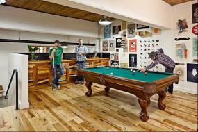 2019年化妆品公司办公室装修效果图