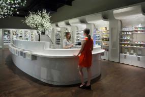 最新化妆品店设计装修图片