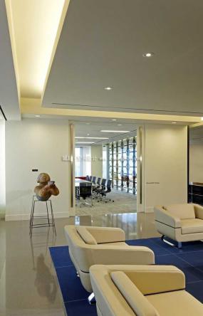 潮流办公室装修高清效果图