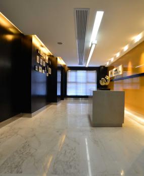 新古典办公室装潢效果图