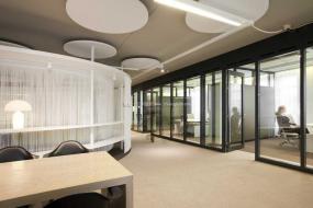 高端科技风格办公室装修图片