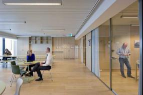 科技风格办公室设计装饰图片