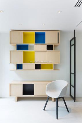 高档开敞式办公室装修效果图