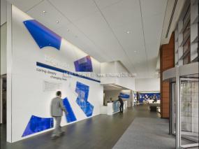 开敞式办公室装修高清图片