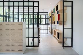 开敞式办公室装饰设计效果图