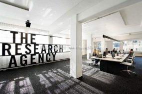 黑白风格办公室设计装修效果图片