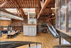 创意风格办公室装修高清图片