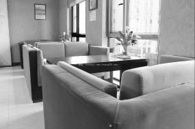 个性简约风格办公室设计装饰效果图片