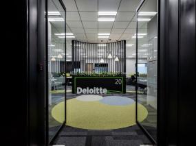 高档大气风格办公室装修设计效果图片