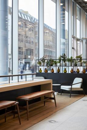 大气简单风格办公室装修设计效果图