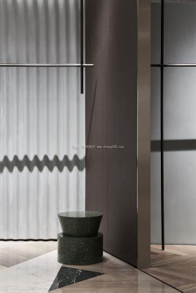 简约风格服装店装修高清图片