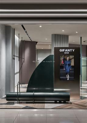 简约风格服装店装饰图片