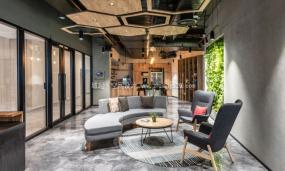 日式简约风格办公室设计装饰图