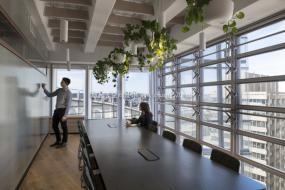 时尚流行风格办公室装修图片