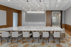 工业高档风格办公室装潢效果图片