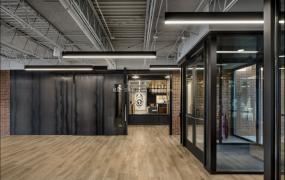 高档工业风格办公室设计装饰图片