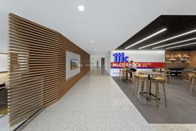 高档工业风格办公室装修设计效果图