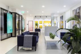 欧式简约风格办公室设计装饰效果图