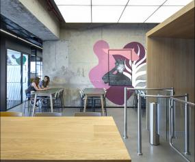 现代办公室吊顶设计装修效果图片大全