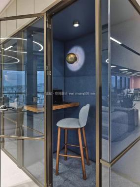 现代办公室室内格栅灯设计图片大全