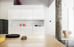 现代100平米办公室桌椅装修效果图