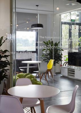 简单办公室设计壁纸效果图