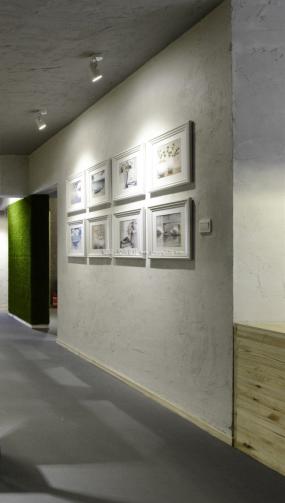 沉稳办公室装修设计