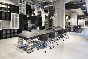 现代个性办公室布局效果图