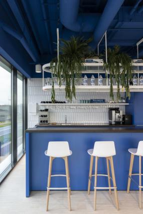 办公室现代简约风格装修图片