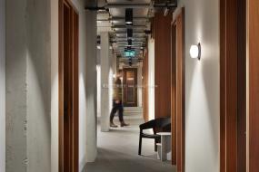 100多平办公室布局