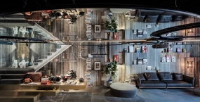 白色工业风办公室装修