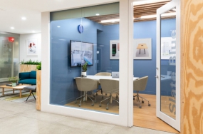 工业风办公室装饰装修图