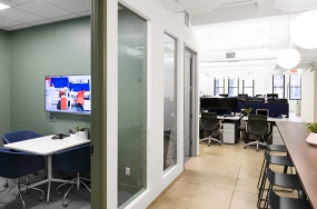 工业装修风格办公图片