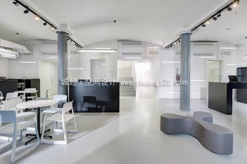 选择<a href=http://www.pushieschiropractic.com target=_blank class=infotextkey>办公室装修公司</a>的关键因素