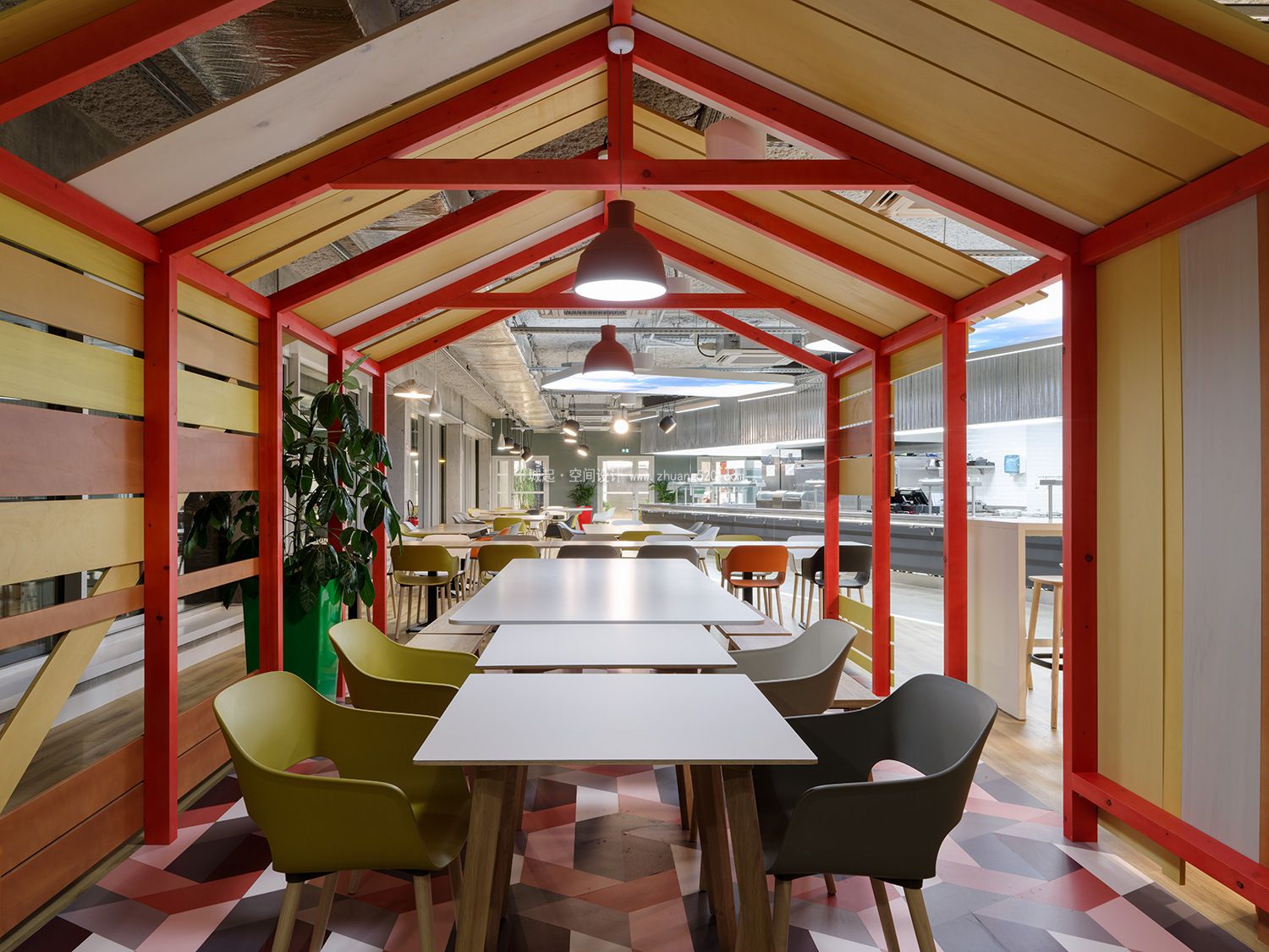 小的办公室装修应该注意哪些因素