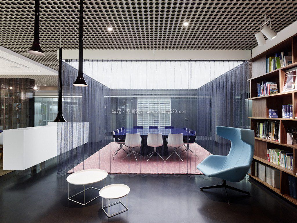 面积小的办公室装修技巧