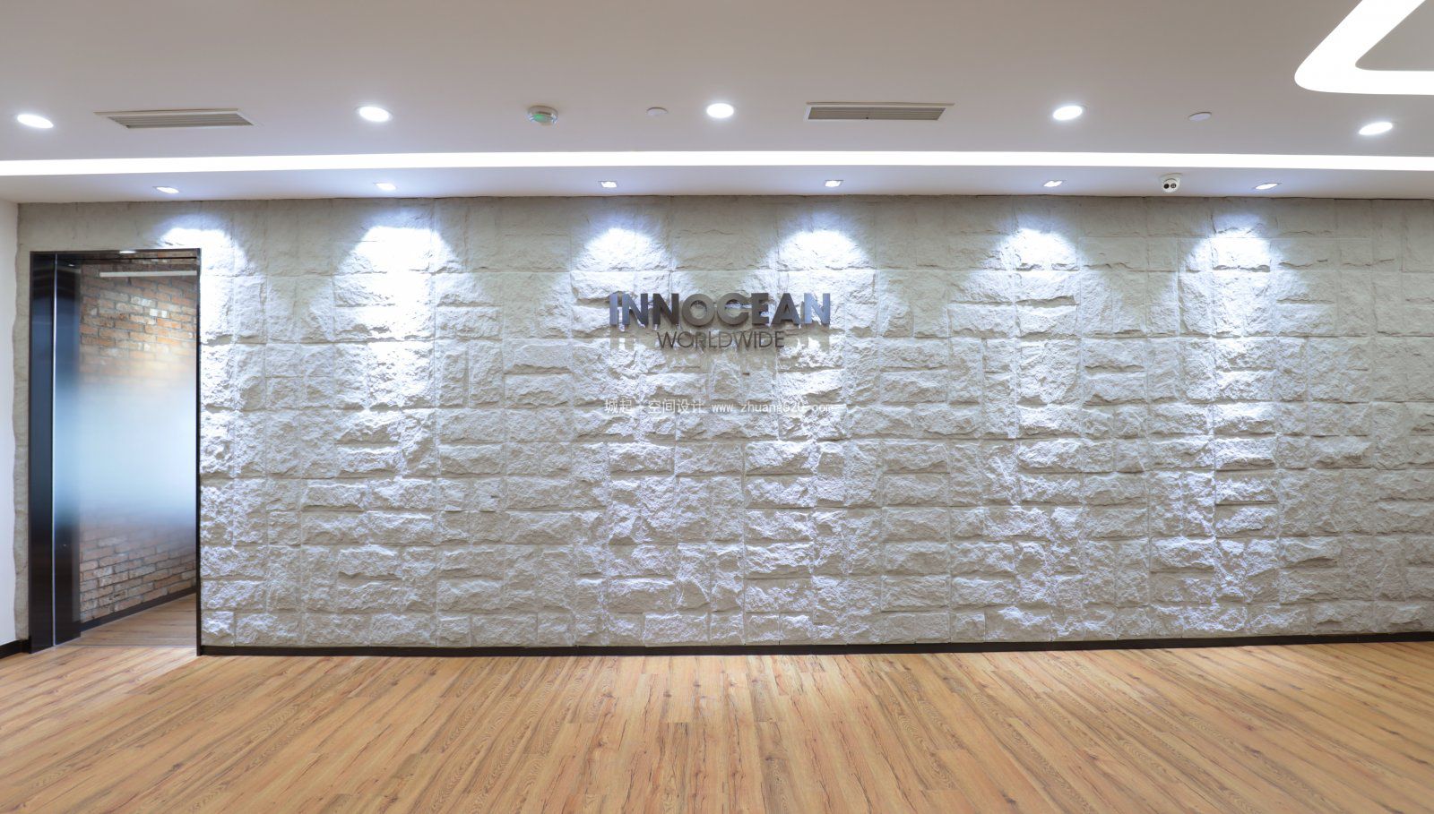 敞开式办公室装修技巧