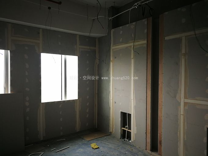 在建工地案例图片