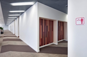 广告公司走道设计图片