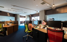 现代简约风开放区域设计图片