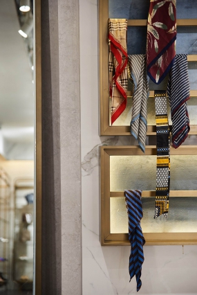 服装店装饰布局图,服装店装饰布局