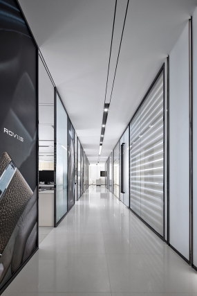 办公室走道装修设计效果图