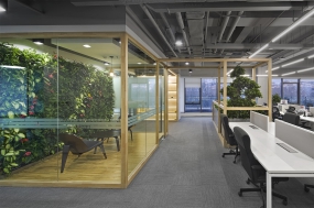 等待区玻璃隔断效果图,玻璃隔断效果图