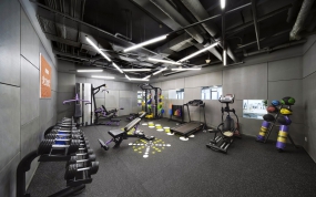 办公室健身房吊顶设计效果图,健身房设计效果图