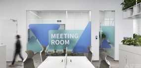 简约时尚风格会议室装修设计效果图,会议室装修设计效果图