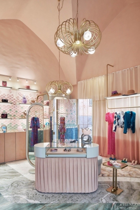 女装店空间设计效果图,女装店装饰图片